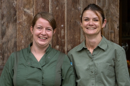 Chez Louise - Julie et Céline Chez Louise - Julie et Céline