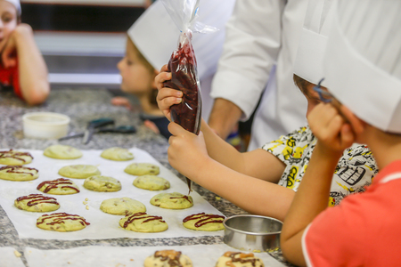 Cours de pâtisserie parents / enfants Cours de pâtisserie parents / enfants